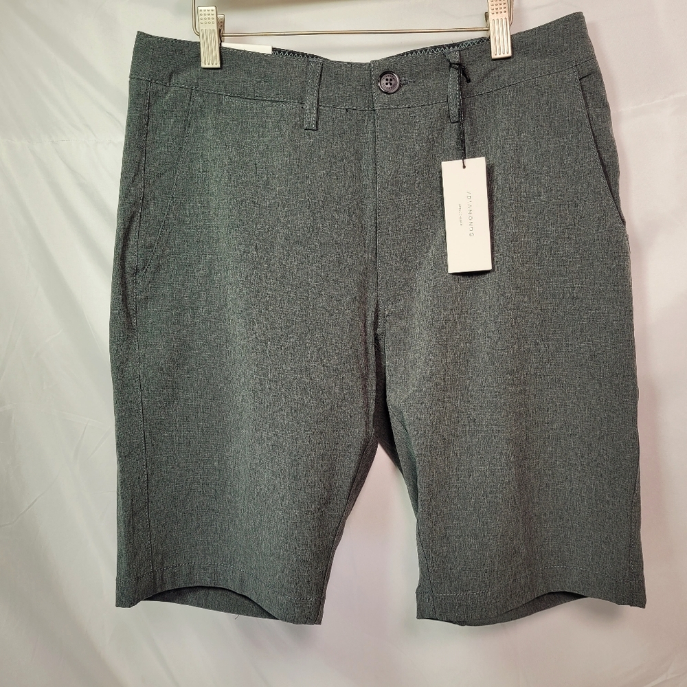 7 Diamonds Men's Hybrid Stretch Performance Charcoal Athleisure Shorts Size 29